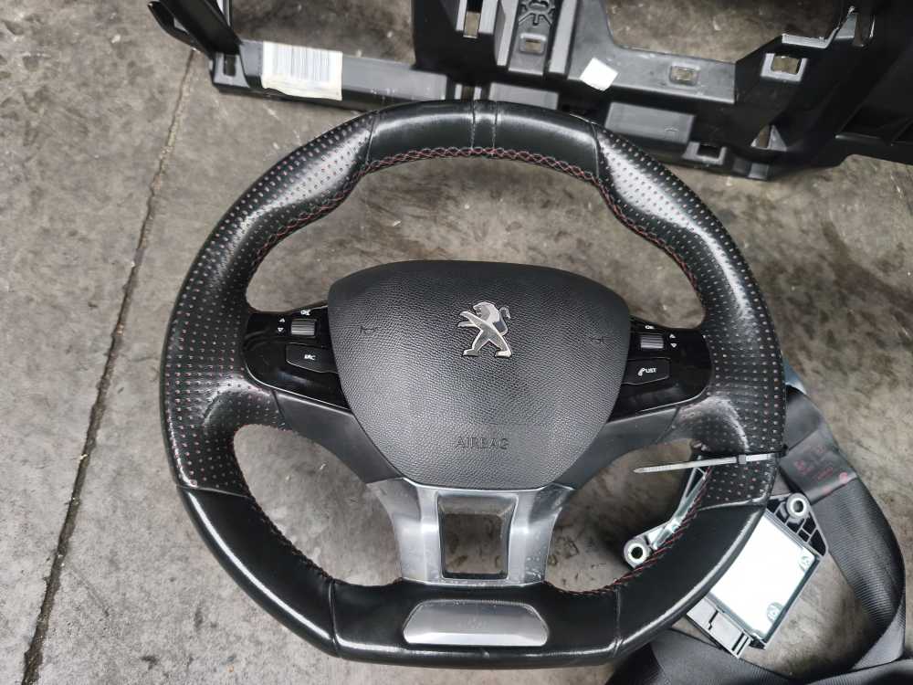 AIRBAG PEUGEOT - Vue 3